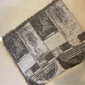 BNWT Aritzia Wilfred Blanket Scarf